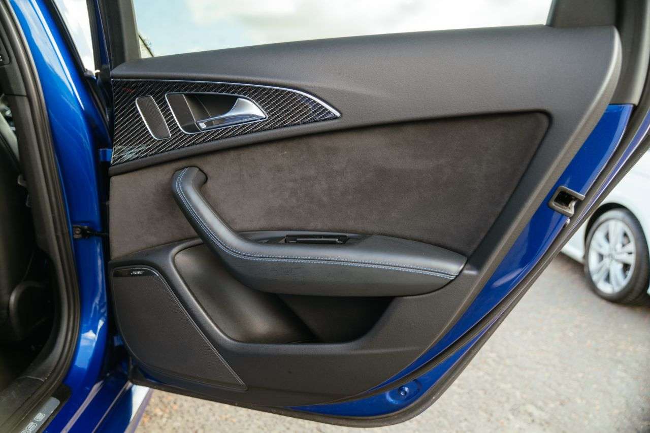 2016 AUDI RS6 AVANT 2016 AUDI RS6 AVANT