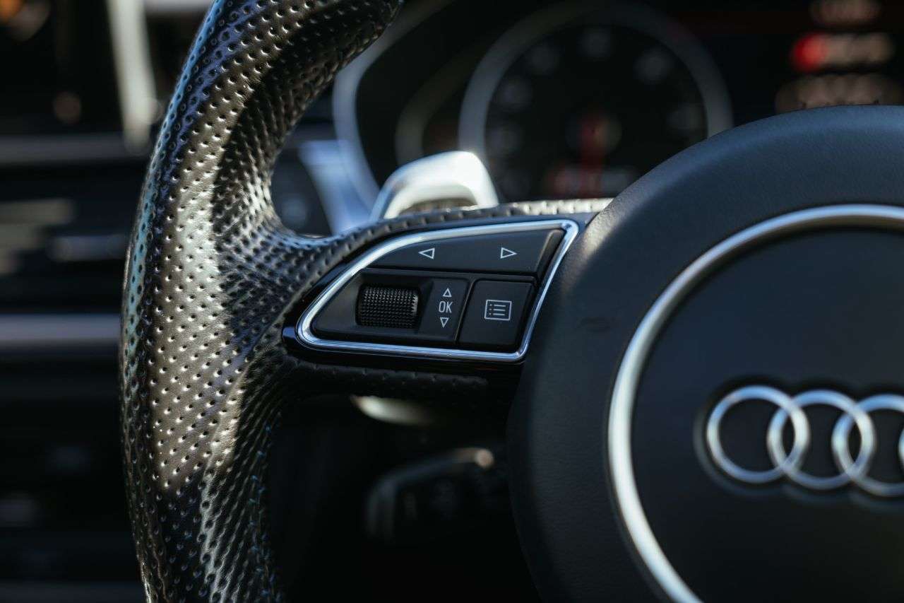 2016 AUDI RS6 AVANT 2016 AUDI RS6 AVANT