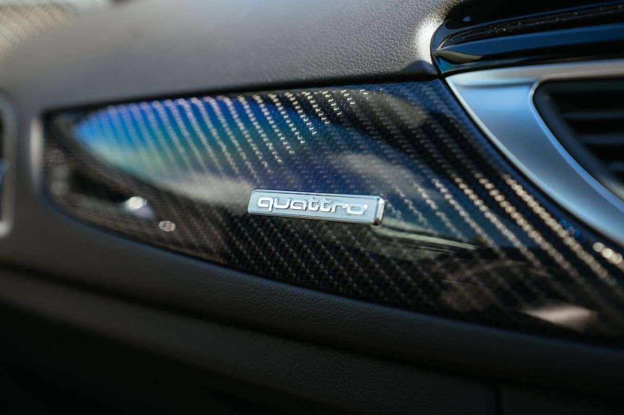 2016 AUDI RS6 AVANT 2016 AUDI RS6 AVANT
