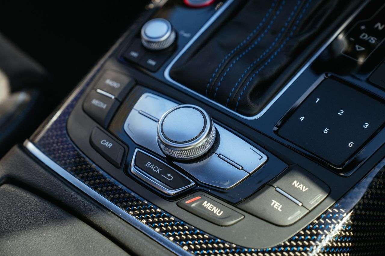 2016 AUDI RS6 AVANT 2016 AUDI RS6 AVANT