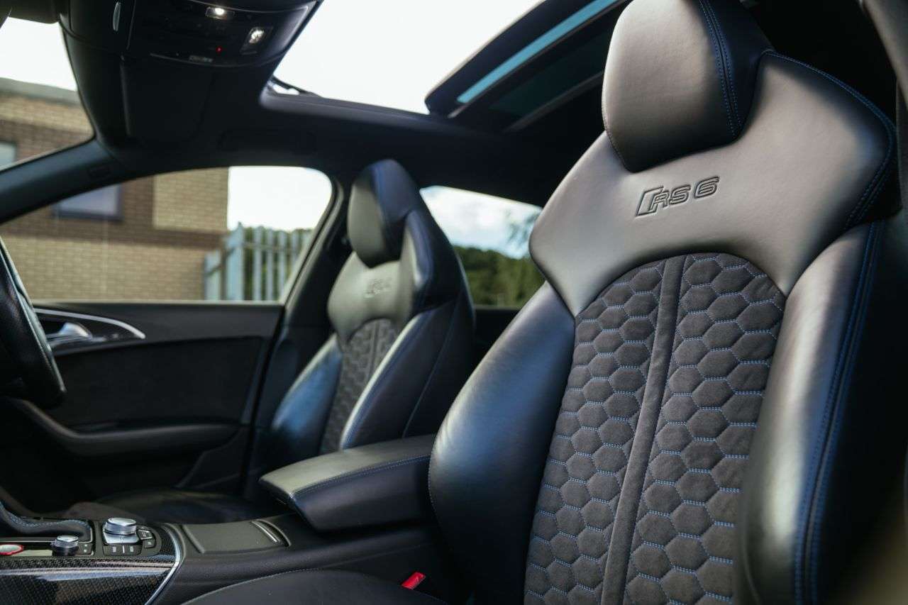 2016 AUDI RS6 AVANT 2016 AUDI RS6 AVANT