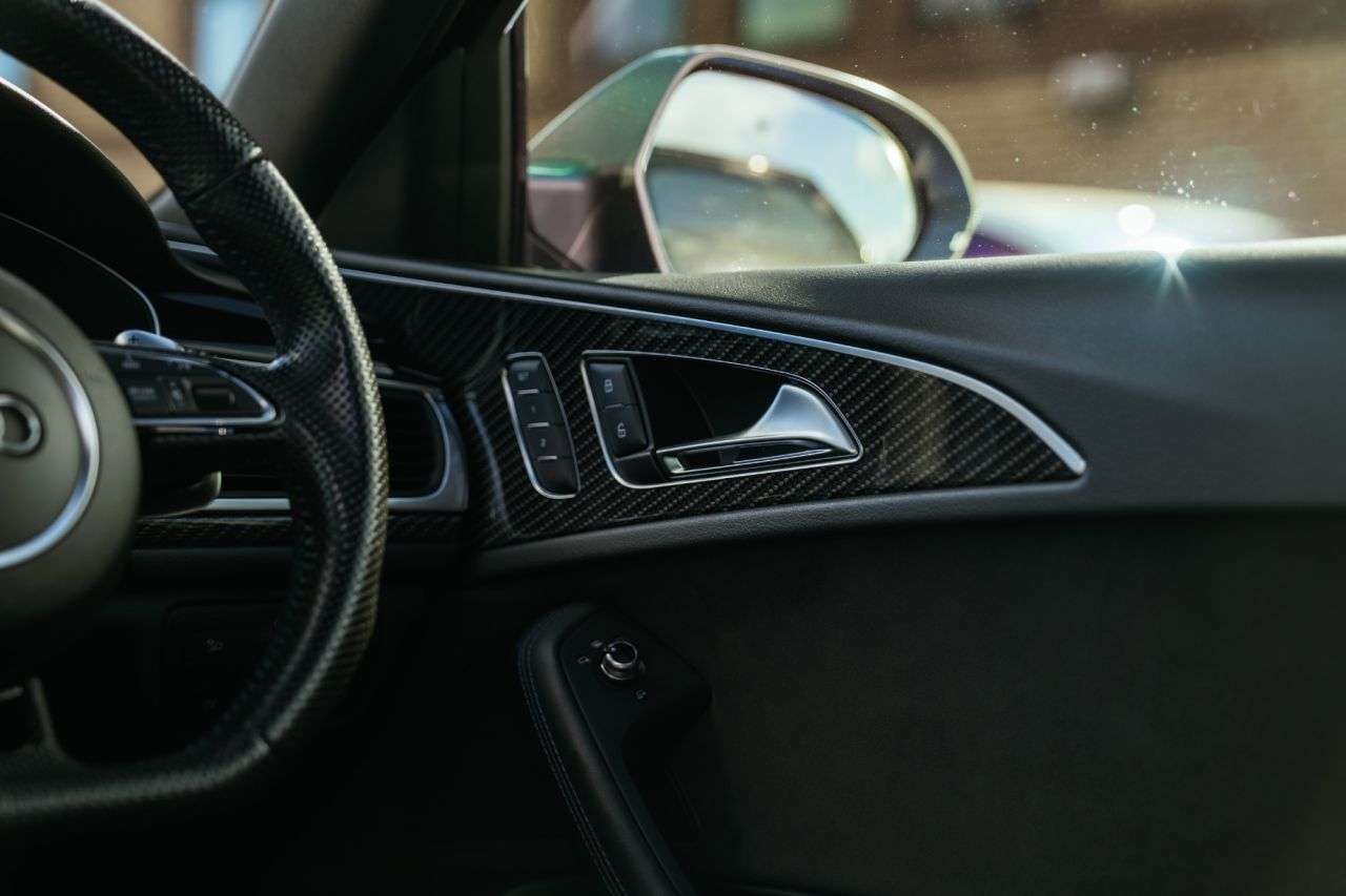 2016 AUDI RS6 AVANT 2016 AUDI RS6 AVANT