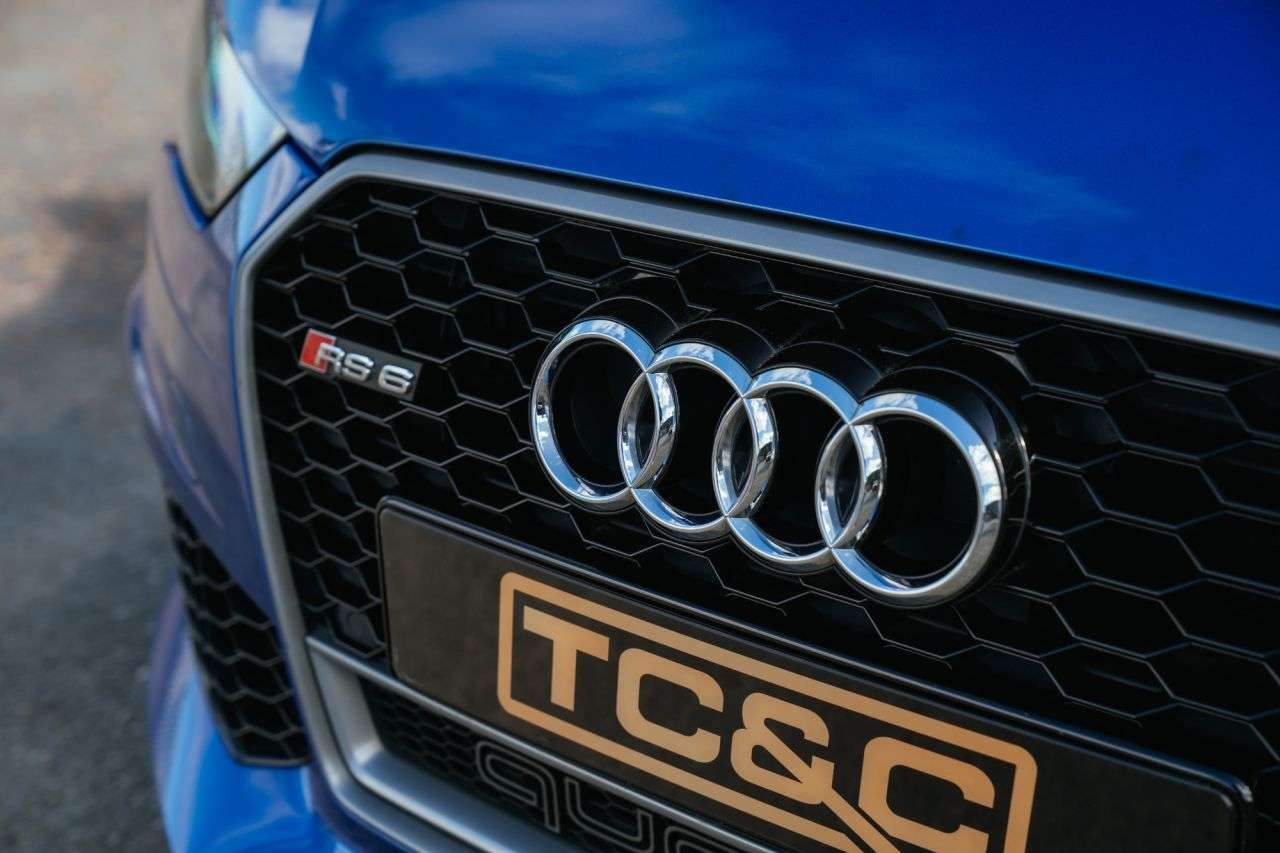 2016 AUDI RS6 AVANT 2016 AUDI RS6 AVANT
