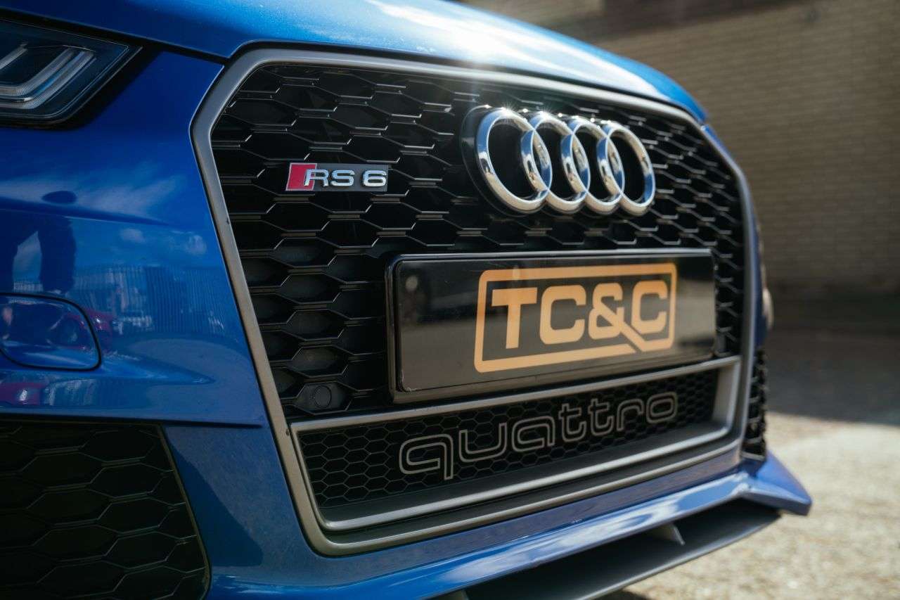 2016 AUDI RS6 AVANT 2016 AUDI RS6 AVANT
