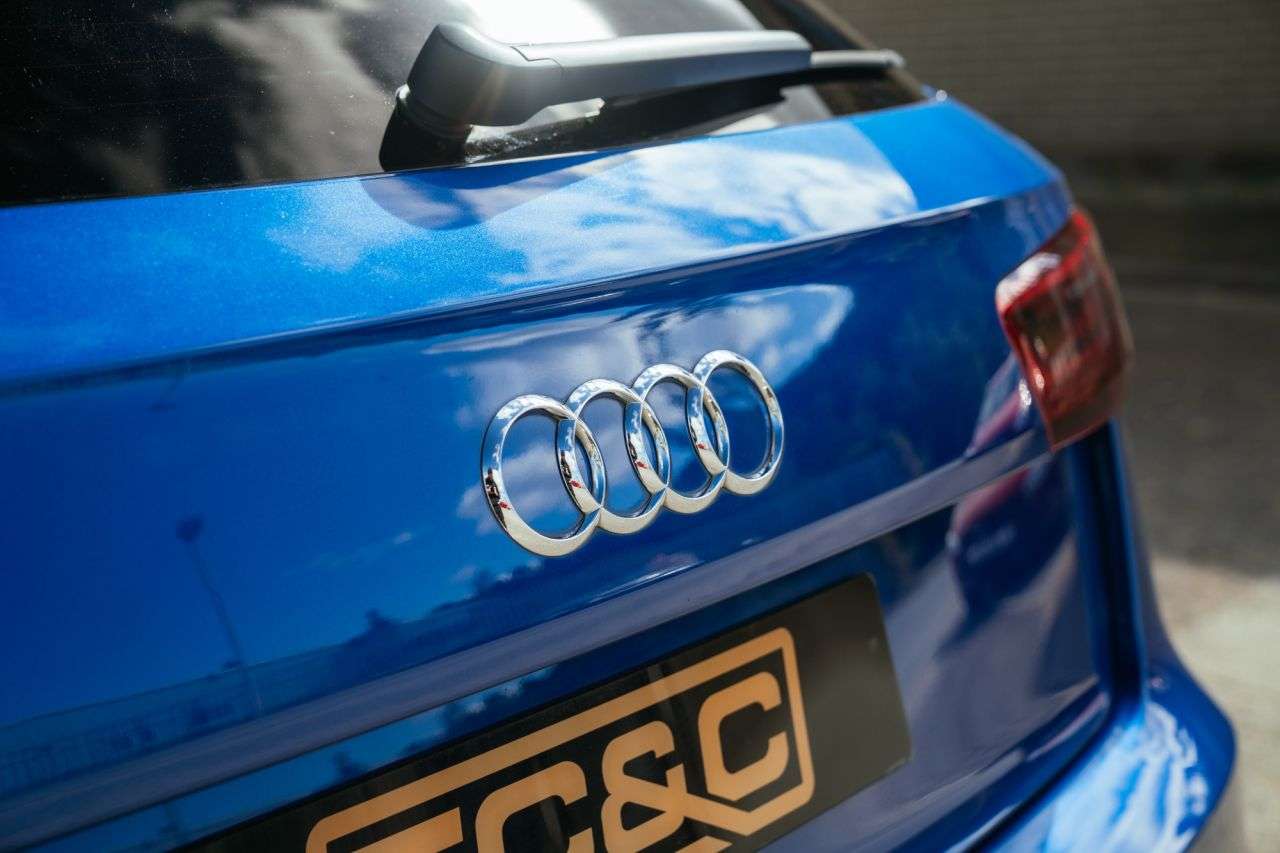 2016 AUDI RS6 AVANT 2016 AUDI RS6 AVANT