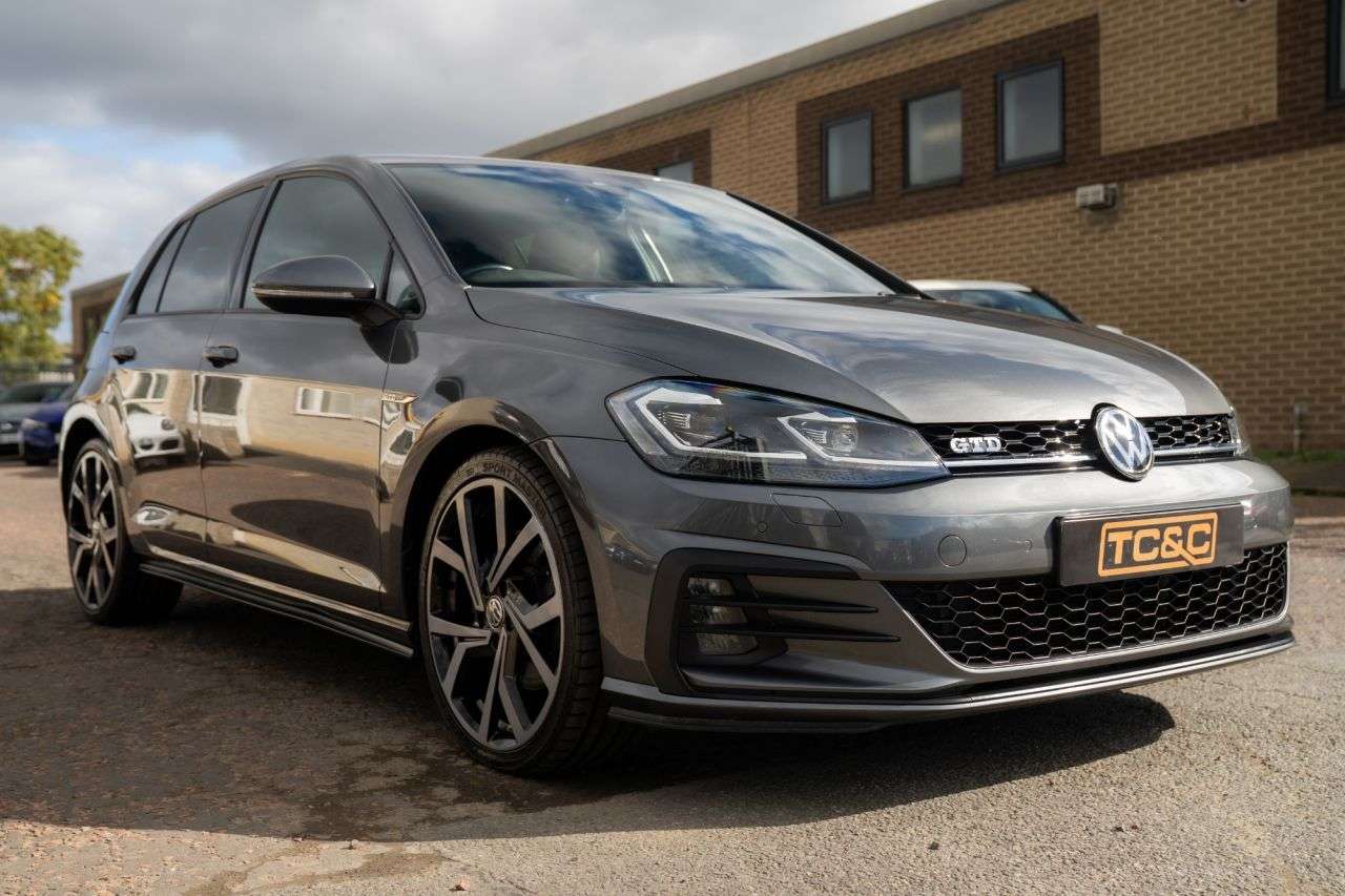 2019 VOLKSWAGEN GOLF 2019 VOLKSWAGEN GOLF