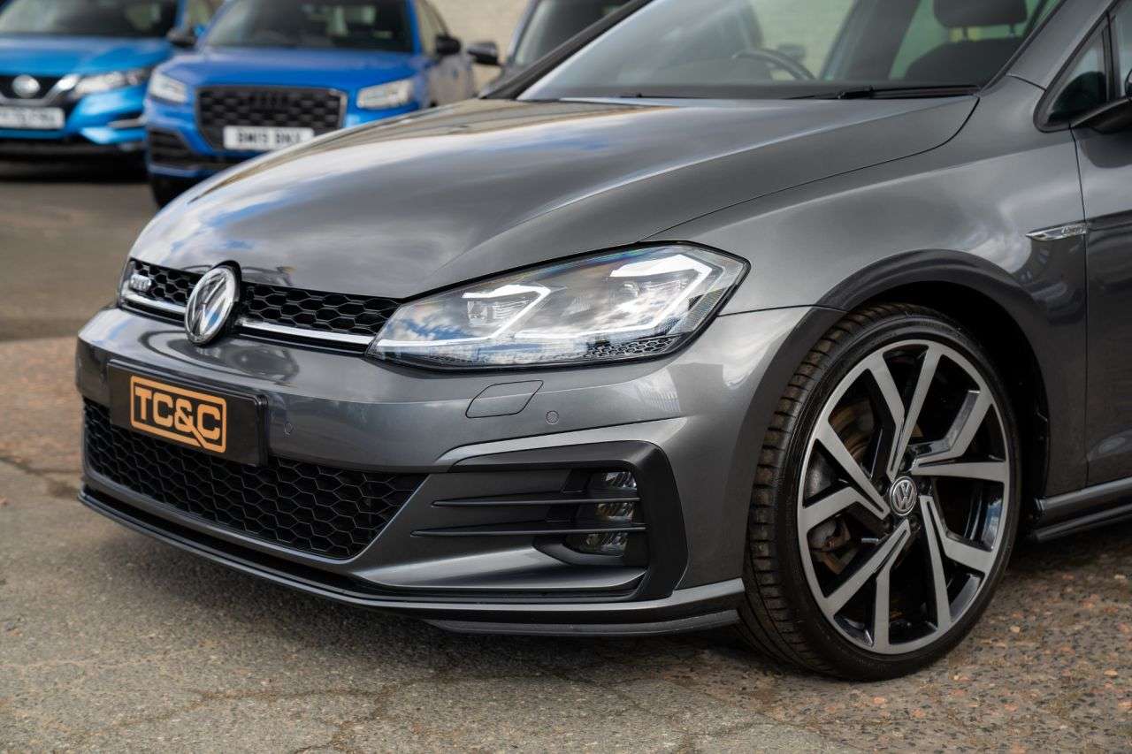 2019 VOLKSWAGEN GOLF 2019 VOLKSWAGEN GOLF