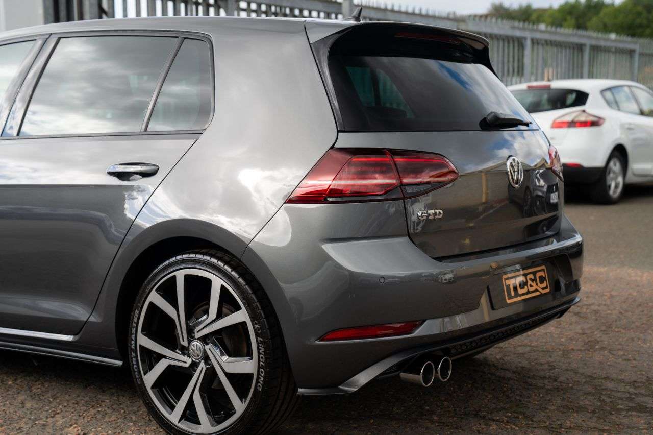 2019 VOLKSWAGEN GOLF 2019 VOLKSWAGEN GOLF