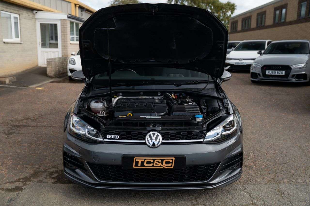 2019 VOLKSWAGEN GOLF 2019 VOLKSWAGEN GOLF