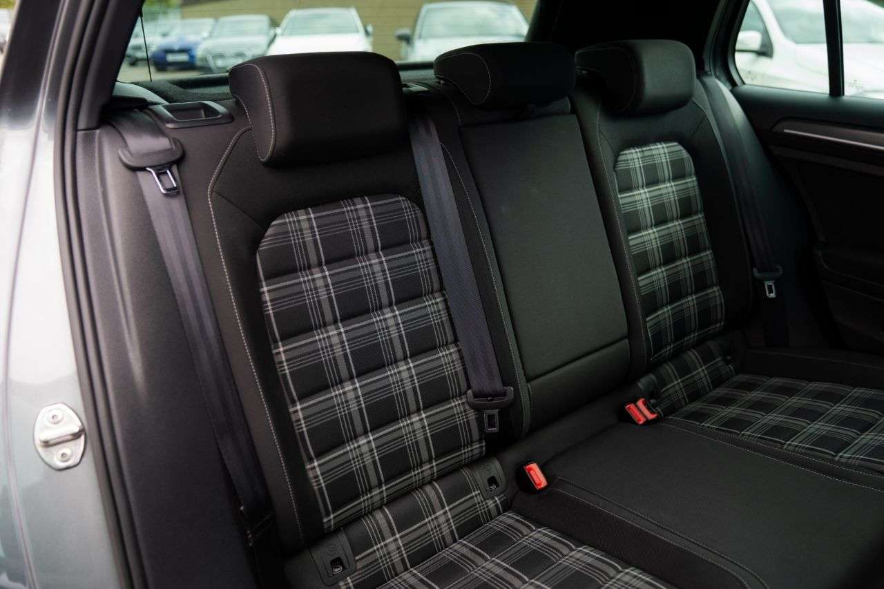 2019 VOLKSWAGEN GOLF 2019 VOLKSWAGEN GOLF