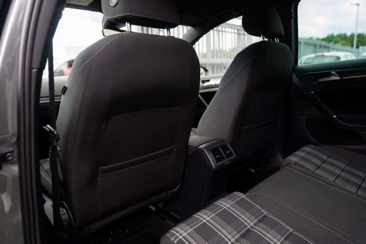 2019 VOLKSWAGEN GOLF 2019 VOLKSWAGEN GOLF