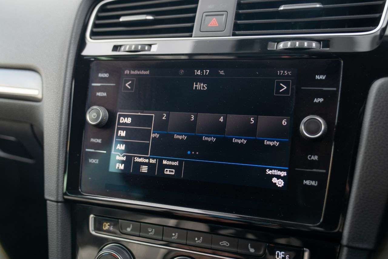 2019 VOLKSWAGEN GOLF 2019 VOLKSWAGEN GOLF