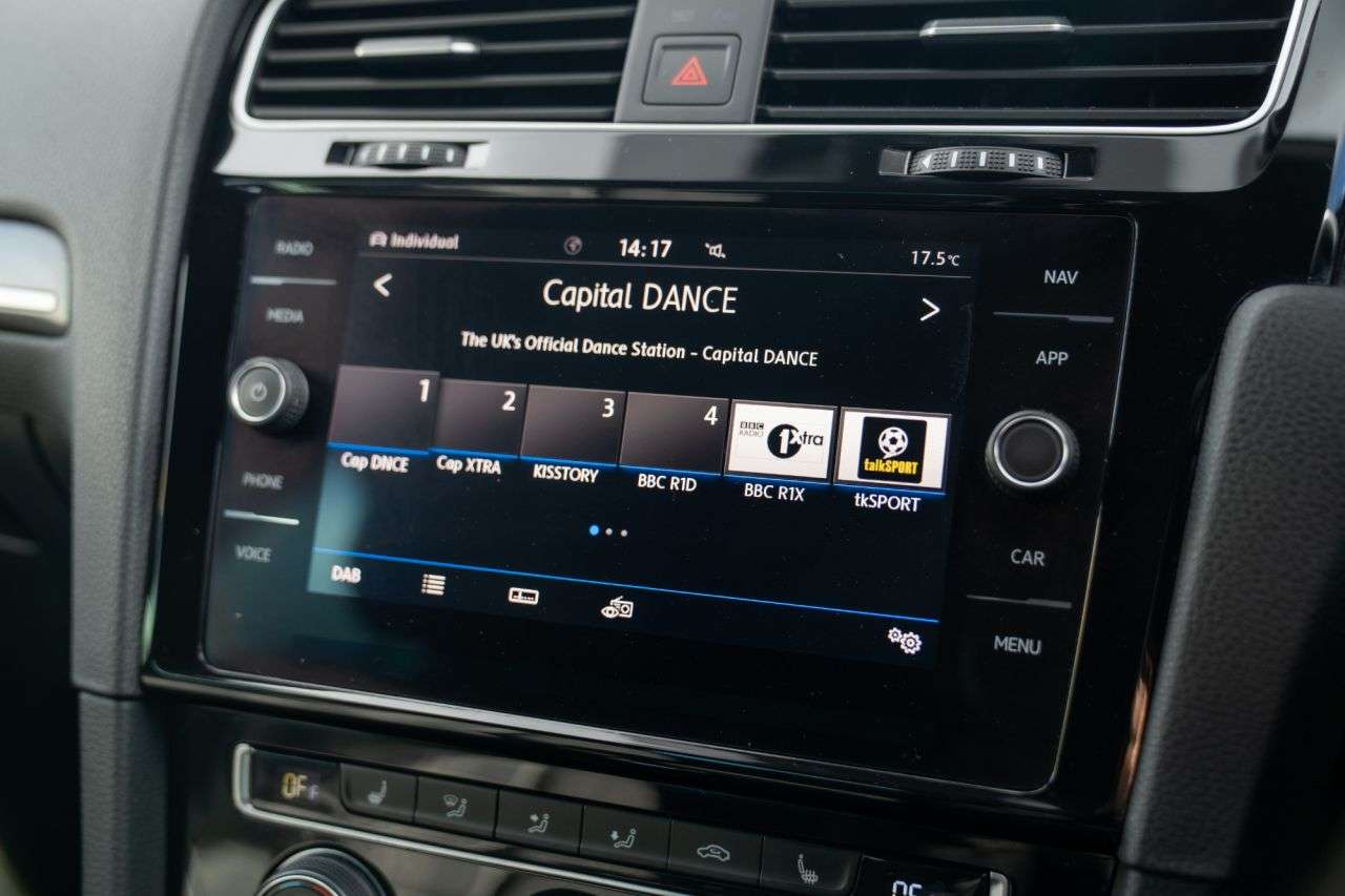 2019 VOLKSWAGEN GOLF 2019 VOLKSWAGEN GOLF