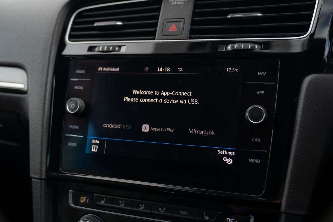 2019 VOLKSWAGEN GOLF 2019 VOLKSWAGEN GOLF
