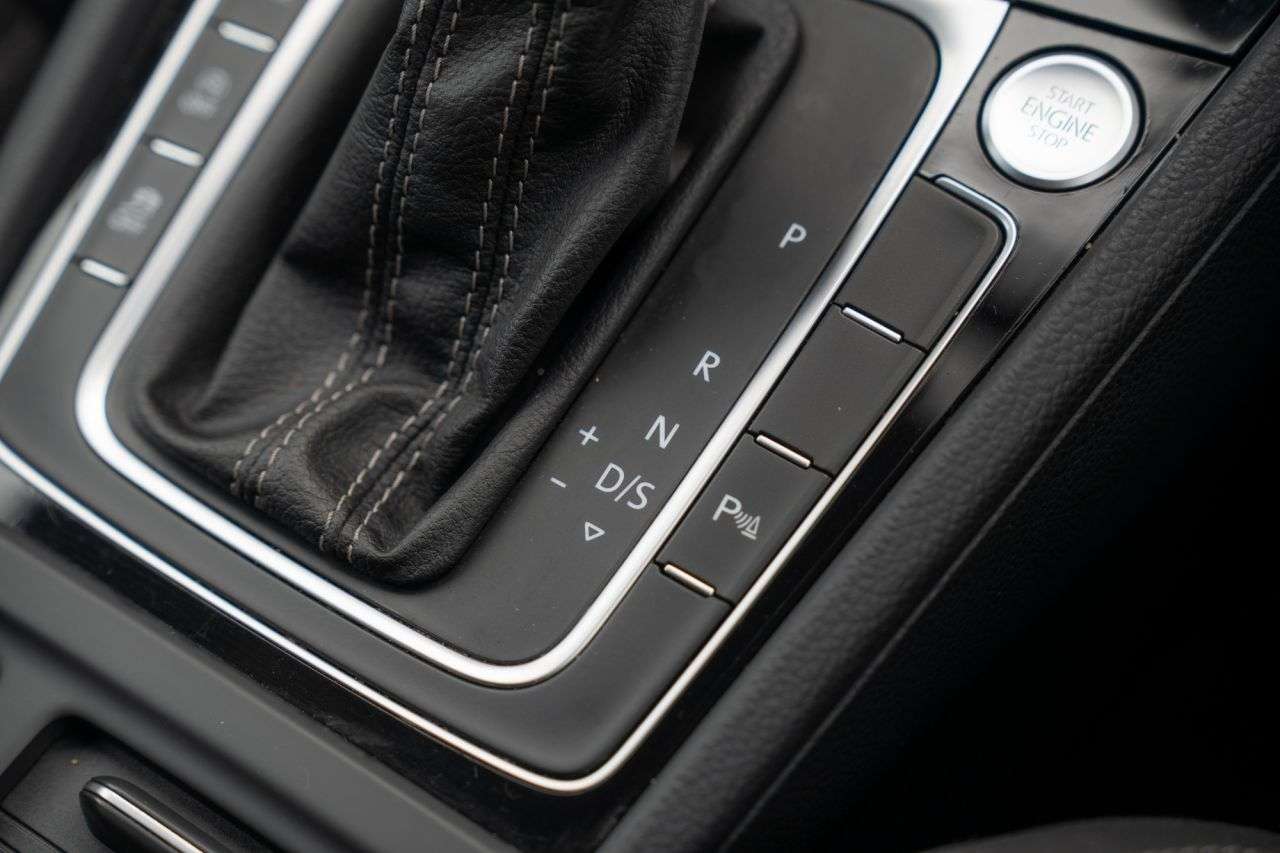 2019 VOLKSWAGEN GOLF 2019 VOLKSWAGEN GOLF