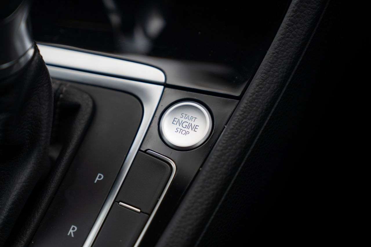 2019 VOLKSWAGEN GOLF 2019 VOLKSWAGEN GOLF