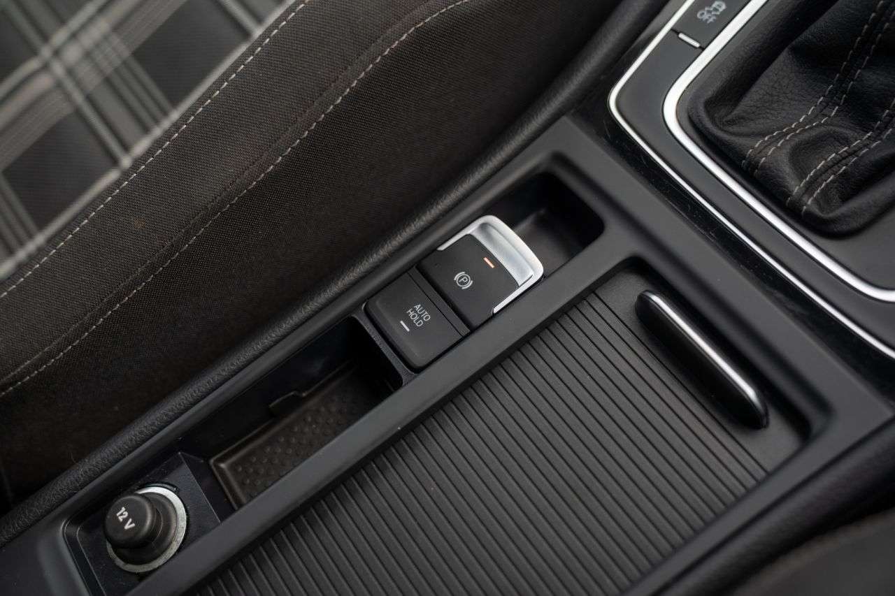2019 VOLKSWAGEN GOLF 2019 VOLKSWAGEN GOLF