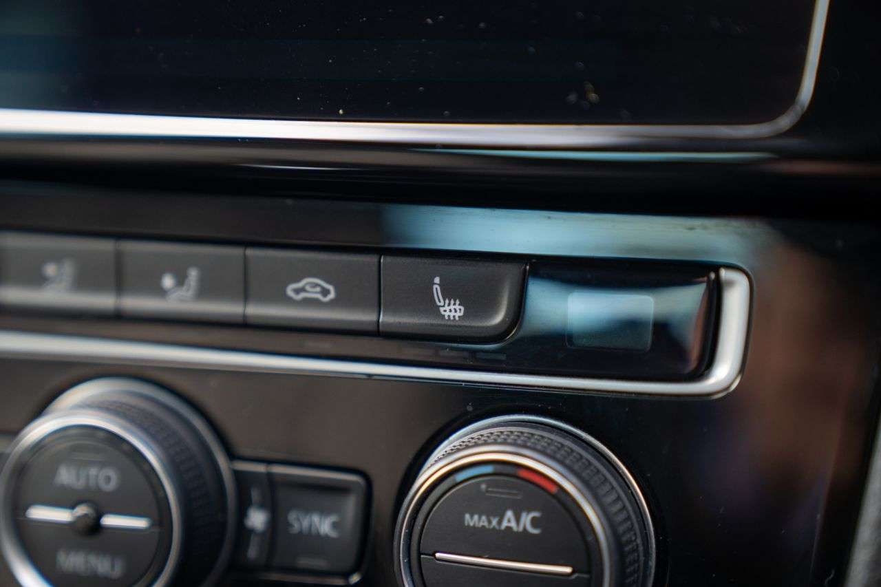 2019 VOLKSWAGEN GOLF 2019 VOLKSWAGEN GOLF