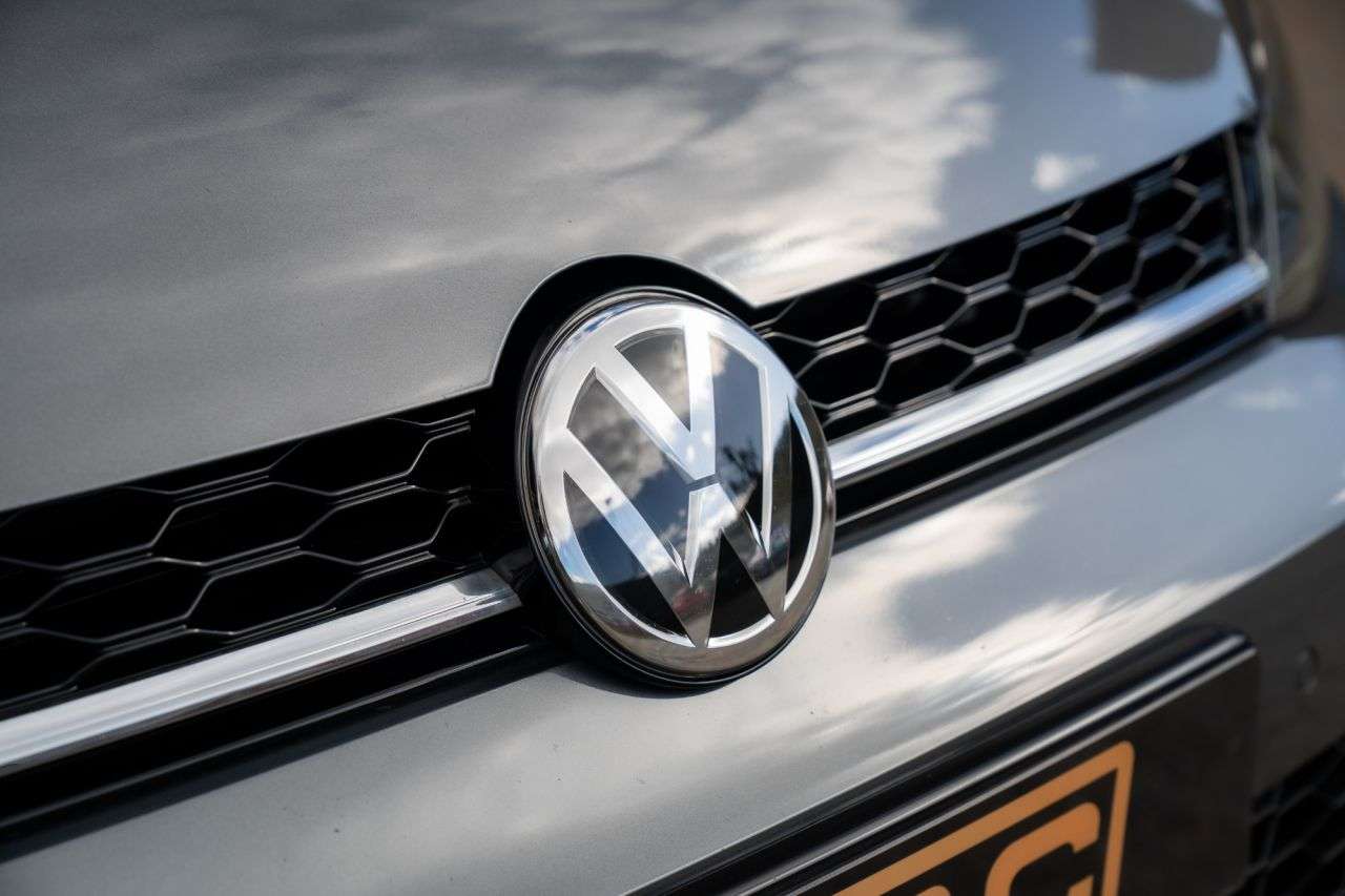 2019 VOLKSWAGEN GOLF 2019 VOLKSWAGEN GOLF
