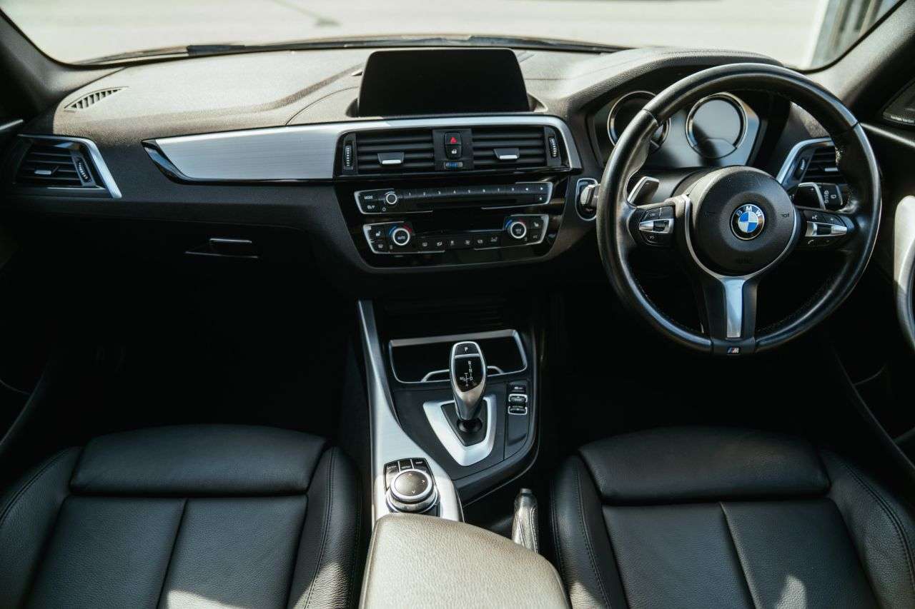 A 2019 BMW 1 SERIES 3.0 M140i GPF Shadow Edition Hatchback 5dr Petrol Auto Euro 6 (s/s) (340 ps A 2019 BMW 1 SERIES 3.0 M140i GPF Shadow Edition Hatchback 5dr Petrol Auto Euro 6 (s/s) (340 ps