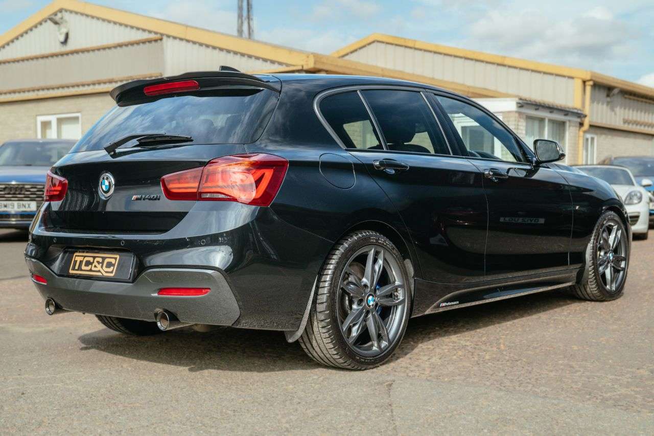 2019 BMW 1 SERIES 2019 BMW 1 SERIES