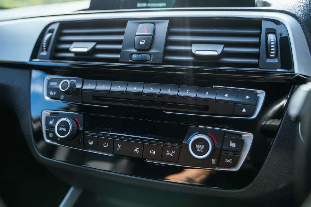 2019 BMW 1 SERIES 2019 BMW 1 SERIES