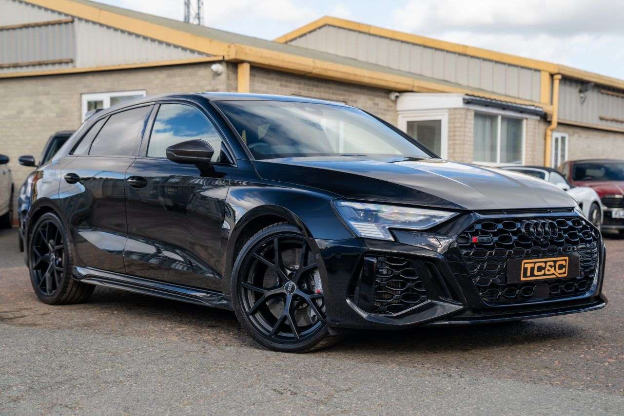 A 2022 AUDI RS3 2.5 TFSI Carbon Black Sportback 5dr Petrol S Tronic quattro Euro 6 (s/s) (4 A 2022 AUDI RS3 2.5 TFSI Carbon Black Sportback 5dr Petrol S Tronic quattro Euro 6 (s/s) (4