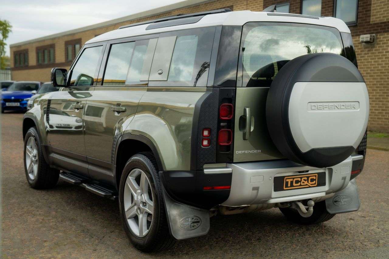 2022 LAND ROVER DEFENDER 110 2022 LAND ROVER DEFENDER 110