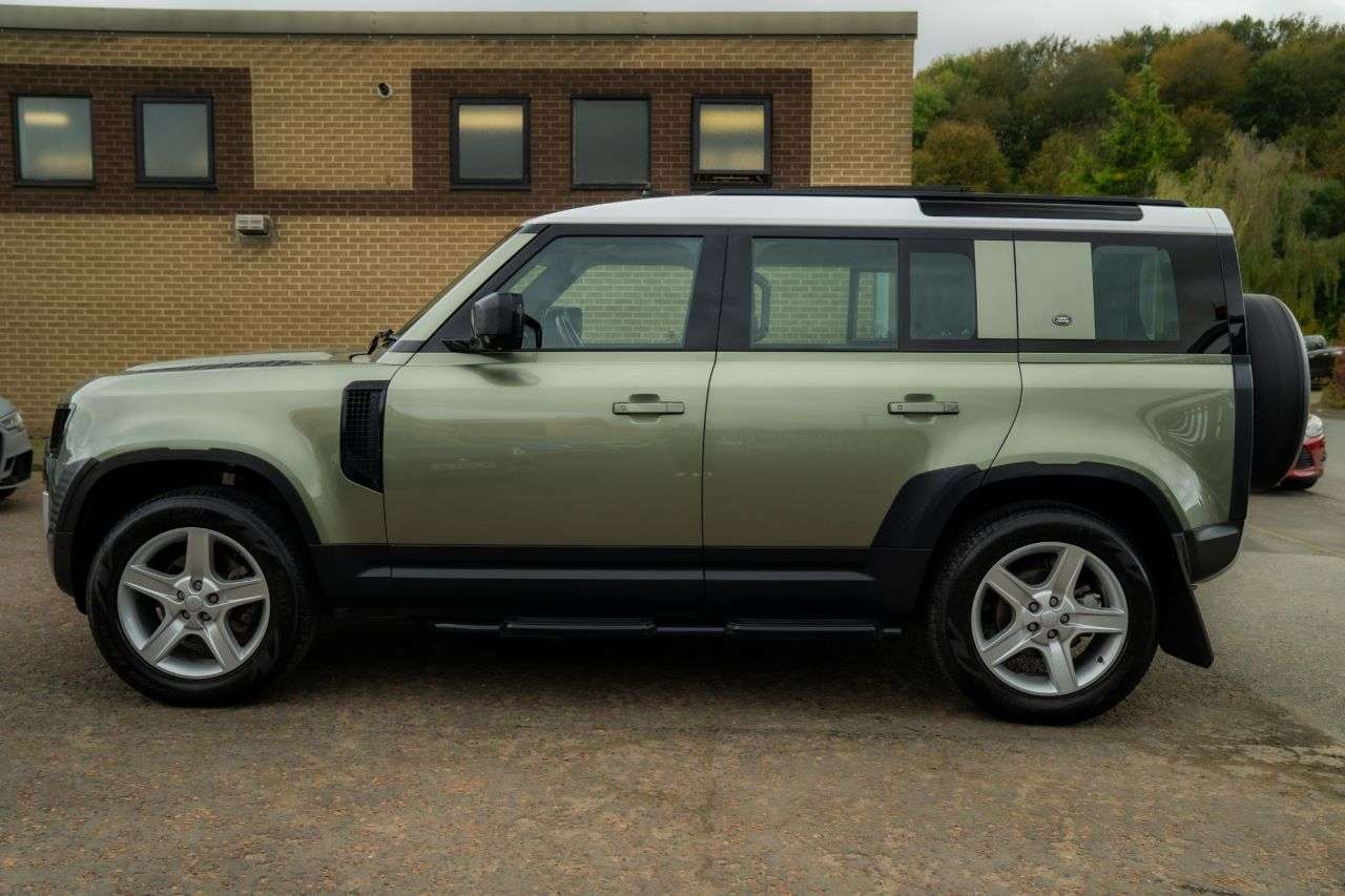 2022 LAND ROVER DEFENDER 110 2022 LAND ROVER DEFENDER 110