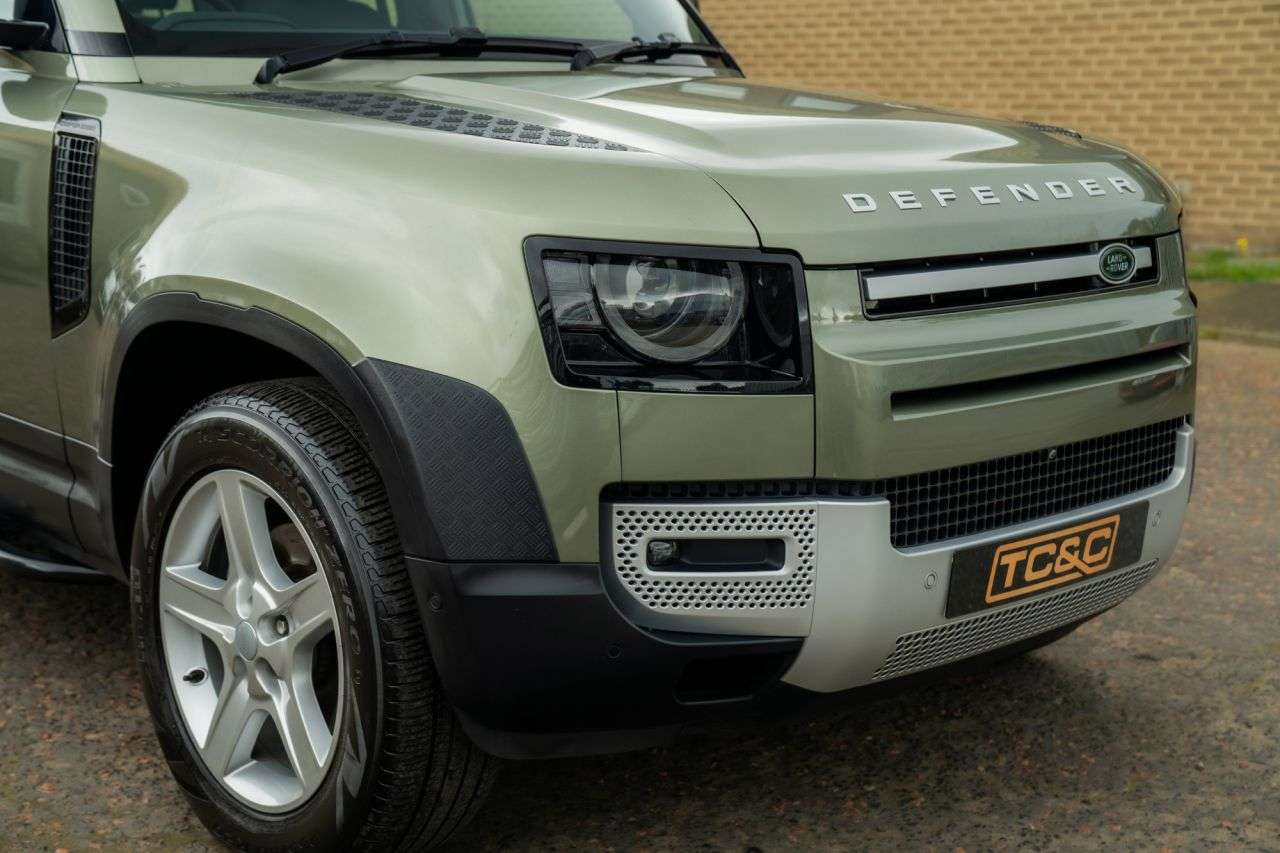 2022 LAND ROVER DEFENDER 110 2022 LAND ROVER DEFENDER 110
