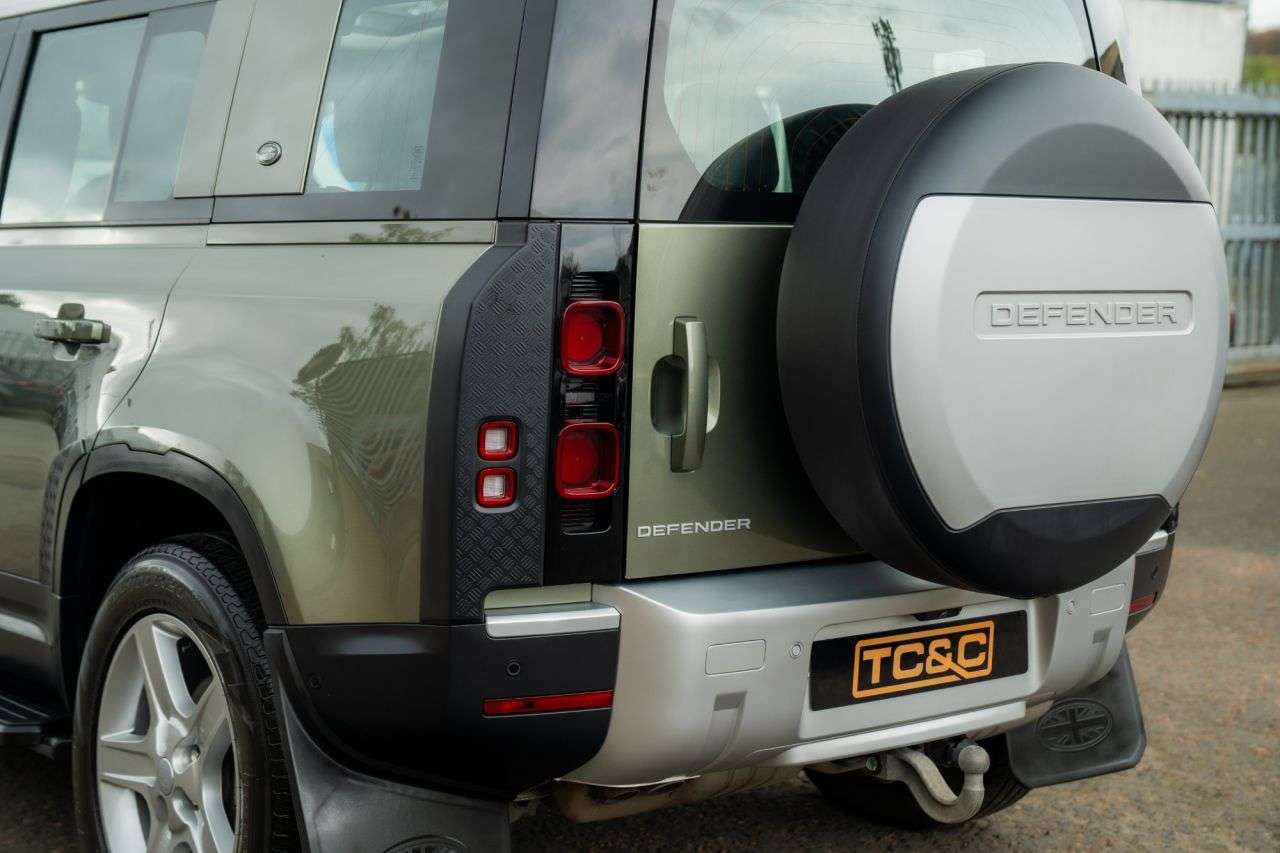 2022 LAND ROVER DEFENDER 110 2022 LAND ROVER DEFENDER 110