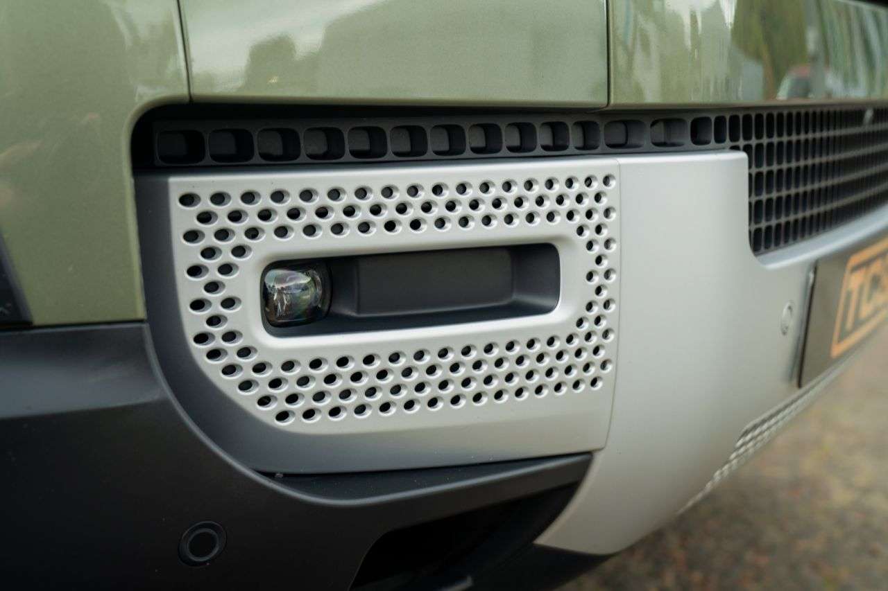 2022 LAND ROVER DEFENDER 110 2022 LAND ROVER DEFENDER 110