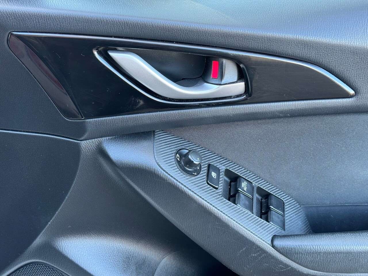 2015 MAZDA MAZDA 3 2015 MAZDA MAZDA 3