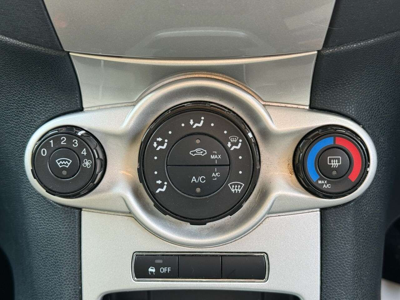 2012 FORD FIESTA 2012 FORD FIESTA