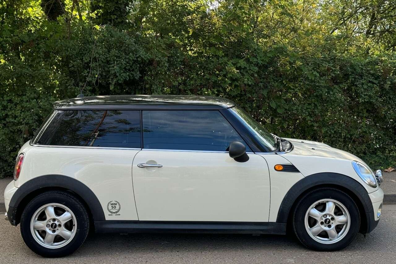 2009 MINI HATCH 2009 MINI HATCH