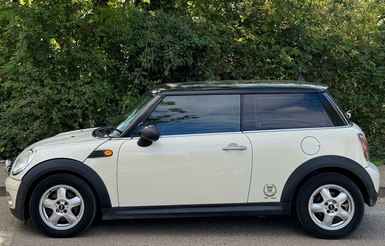 2009 MINI HATCH 2009 MINI HATCH