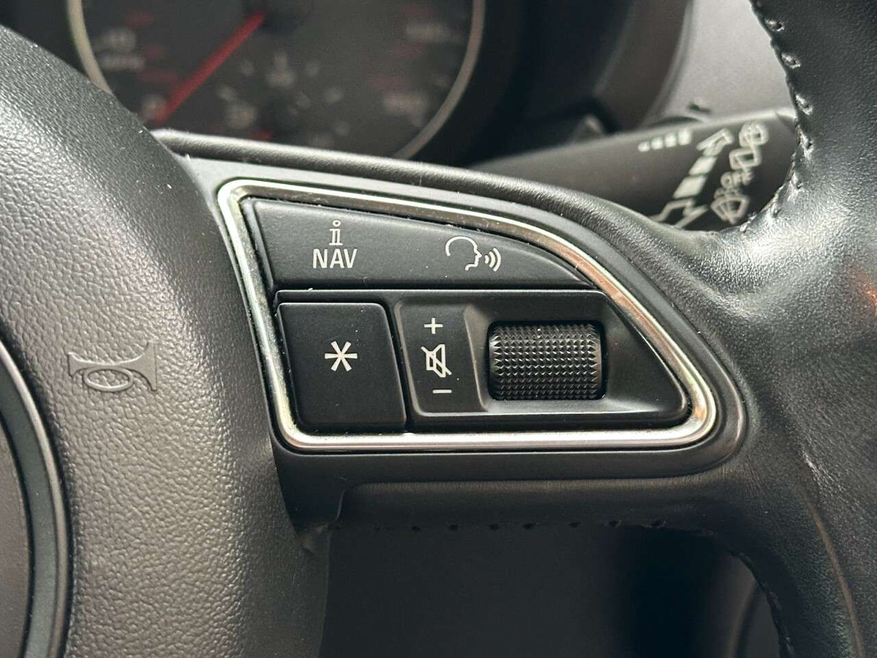 2011 AUDI A1 HATCHBACK 2011 AUDI A1 HATCHBACK