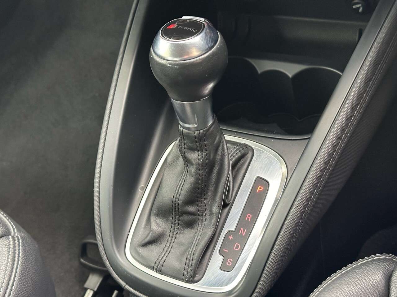 2011 AUDI A1 HATCHBACK 2011 AUDI A1 HATCHBACK