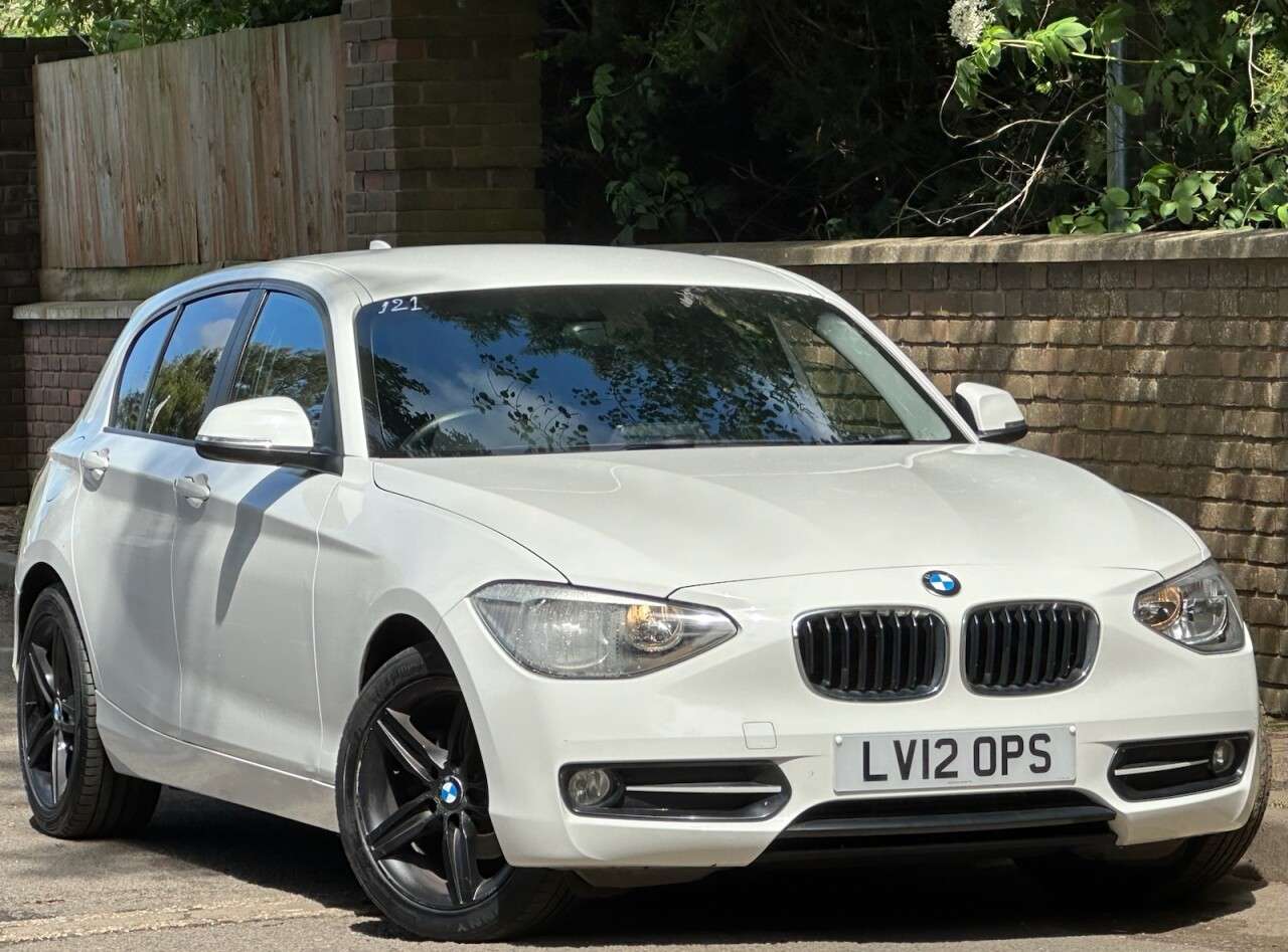 A 2012 BMW 1 SERIES 1.6L 116I SPORT 5d AUTO 135 BHP A 2012 BMW 1 SERIES 1.6L 116I SPORT 5d AUTO 135 BHP