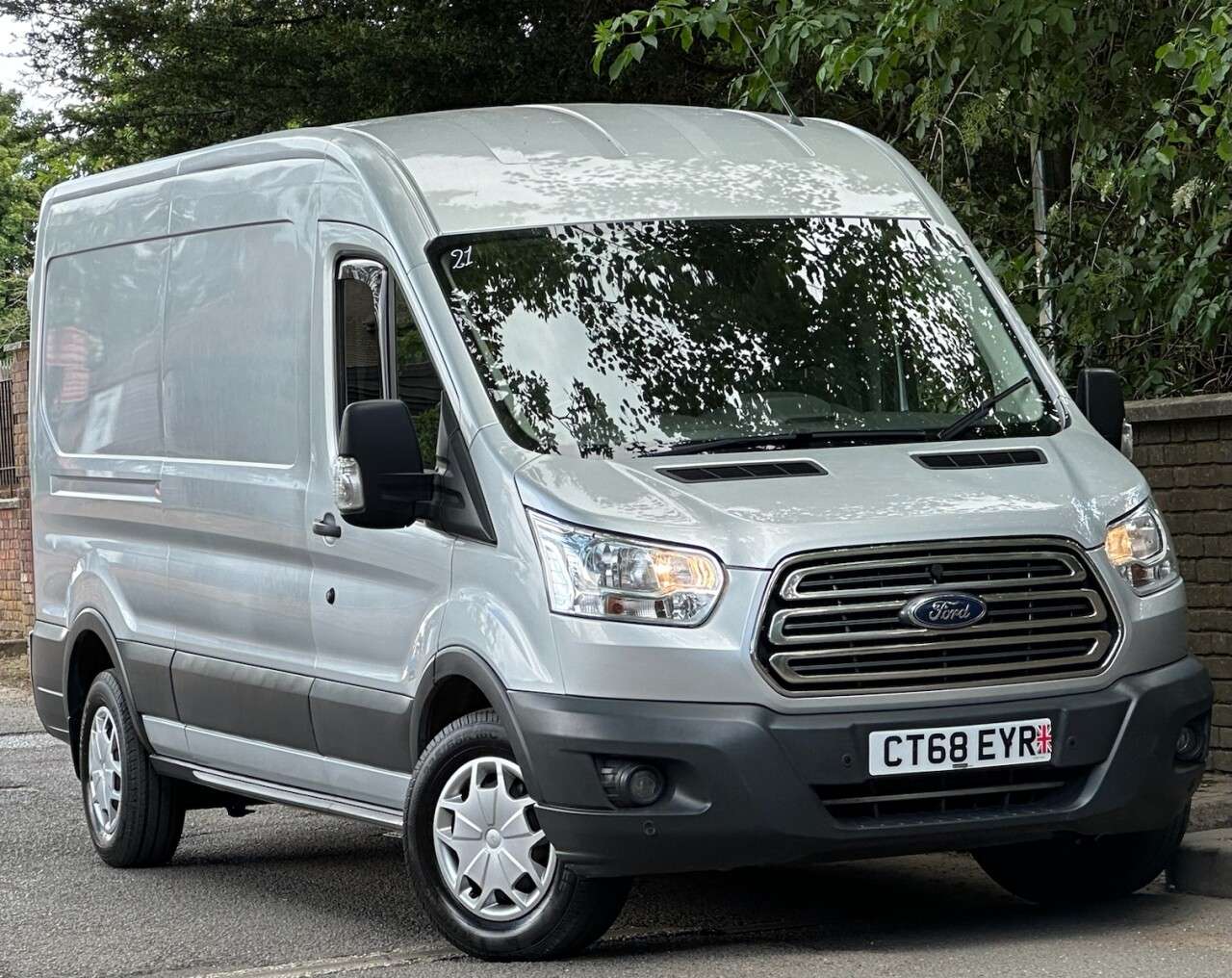 A 2019 FORD TRANSIT 2.0L 350 L3 H2 P/V 0d AUTO 129 BHP A 2019 FORD TRANSIT 2.0L 350 L3 H2 P/V 0d AUTO 129 BHP
