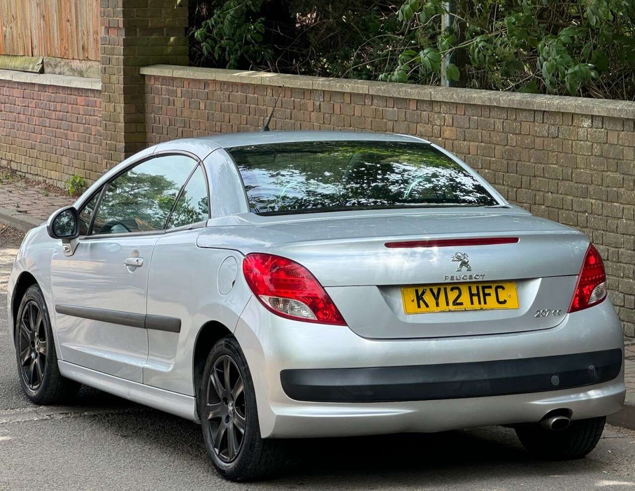 2012 PEUGEOT 207 2012 PEUGEOT 207