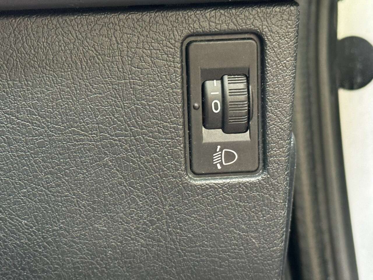 2012 PEUGEOT 207 2012 PEUGEOT 207