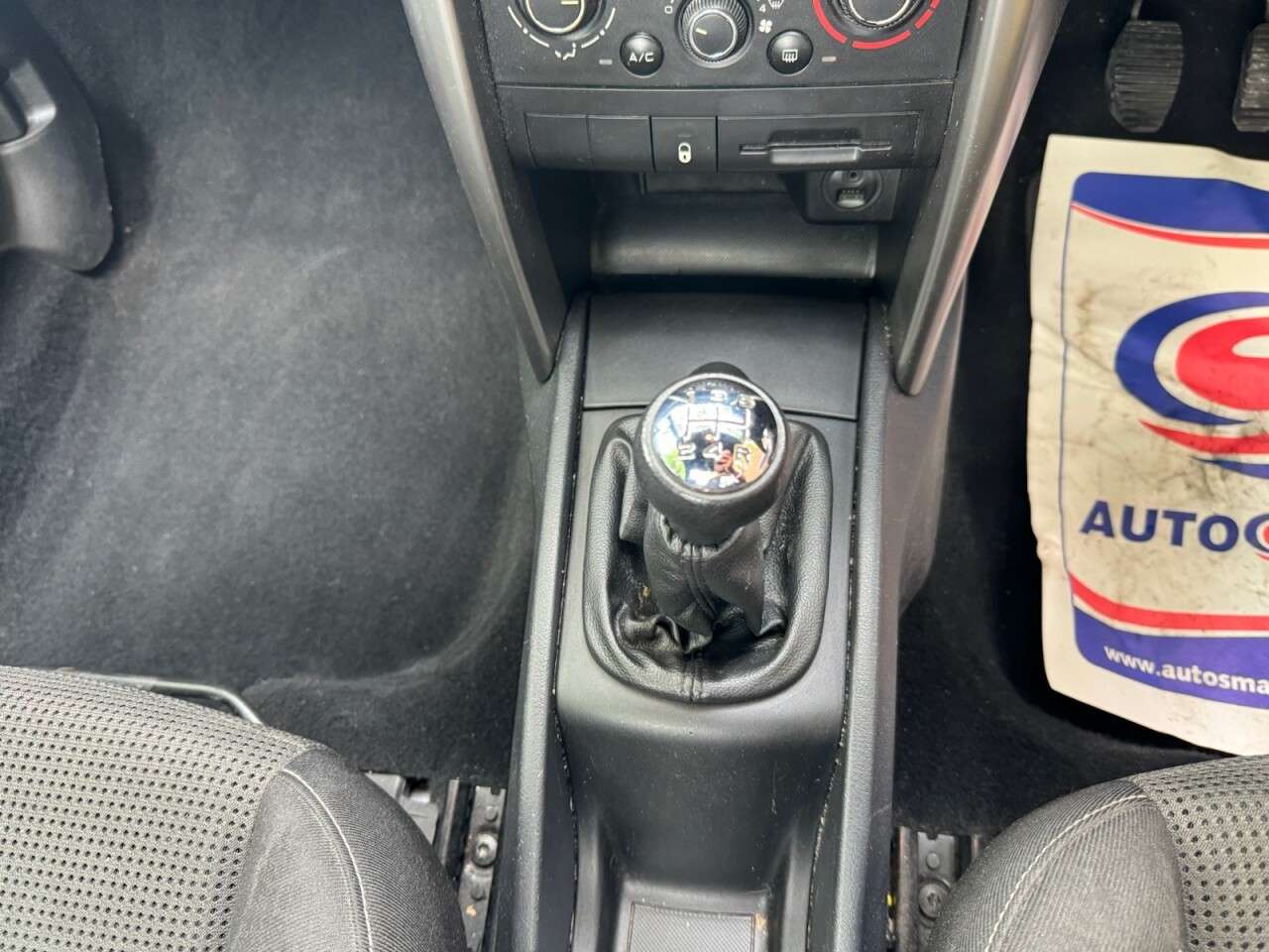 2012 PEUGEOT 207 2012 PEUGEOT 207