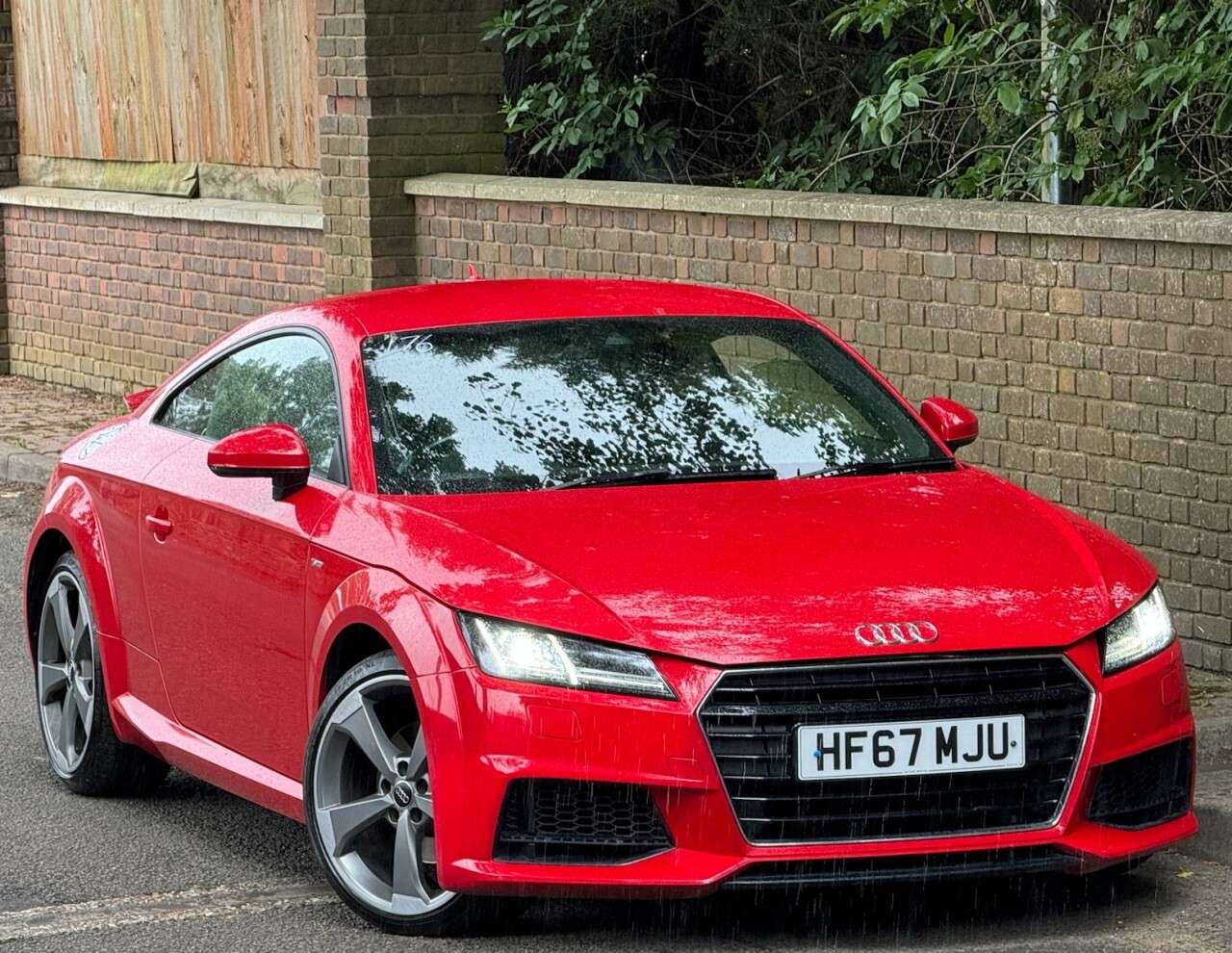 A 2017 AUDI TT 2.0L TFSI S LINE 2d 227 BHP 1 YEAR MOT ULEZ COMPLIANT A 2017 AUDI TT 2.0L TFSI S LINE 2d 227 BHP 1 YEAR MOT ULEZ COMPLIANT