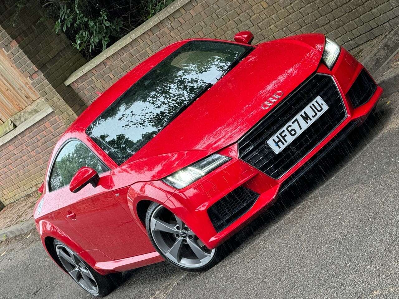 A 2017 AUDI TT 2.0L TFSI S LINE 2d 227 BHP 1 YEAR MOT ULEZ COMPLIANT A 2017 AUDI TT 2.0L TFSI S LINE 2d 227 BHP 1 YEAR MOT ULEZ COMPLIANT