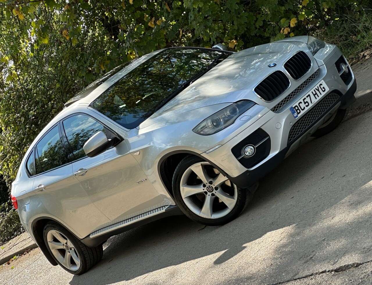 A 2008 BMW X6 M 4.4 BiTurbo V8 SUV 5dr Petrol Auto xDrive Euro 6 (s/s) (575 bhp) A 2008 BMW X6 M 4.4 BiTurbo V8 SUV 5dr Petrol Auto xDrive Euro 6 (s/s) (575 bhp)