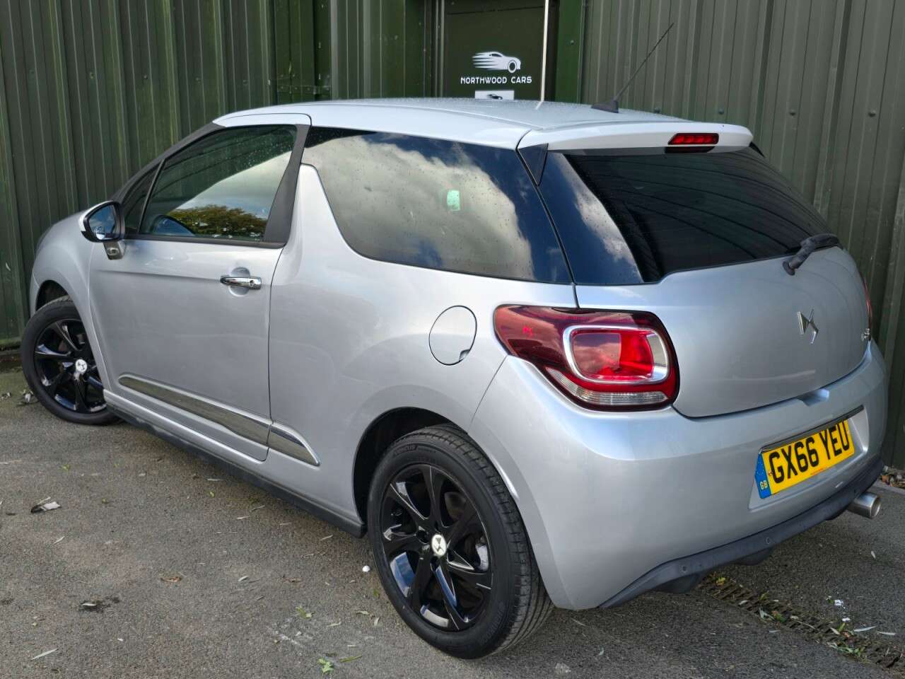 2016 DS AUTOMOBILES DS 3 2016 DS AUTOMOBILES DS 3