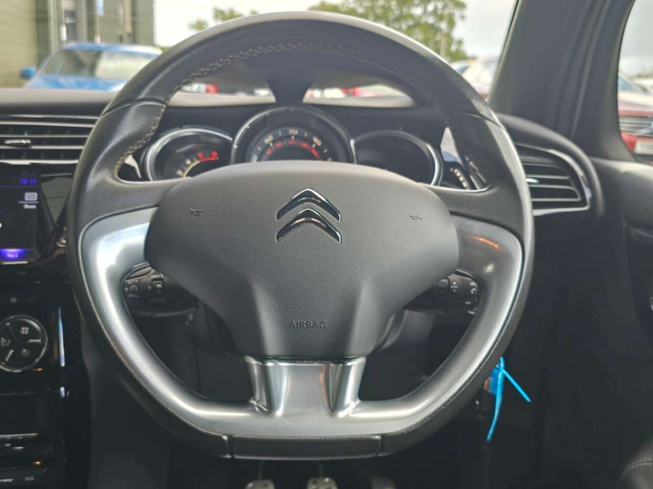 2016 DS AUTOMOBILES DS 3 2016 DS AUTOMOBILES DS 3