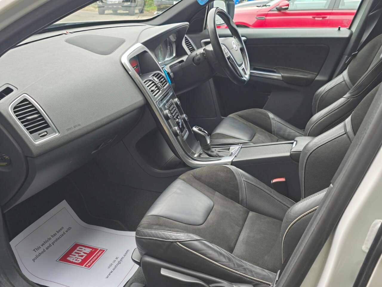 2014 VOLVO XC60 2014 VOLVO XC60