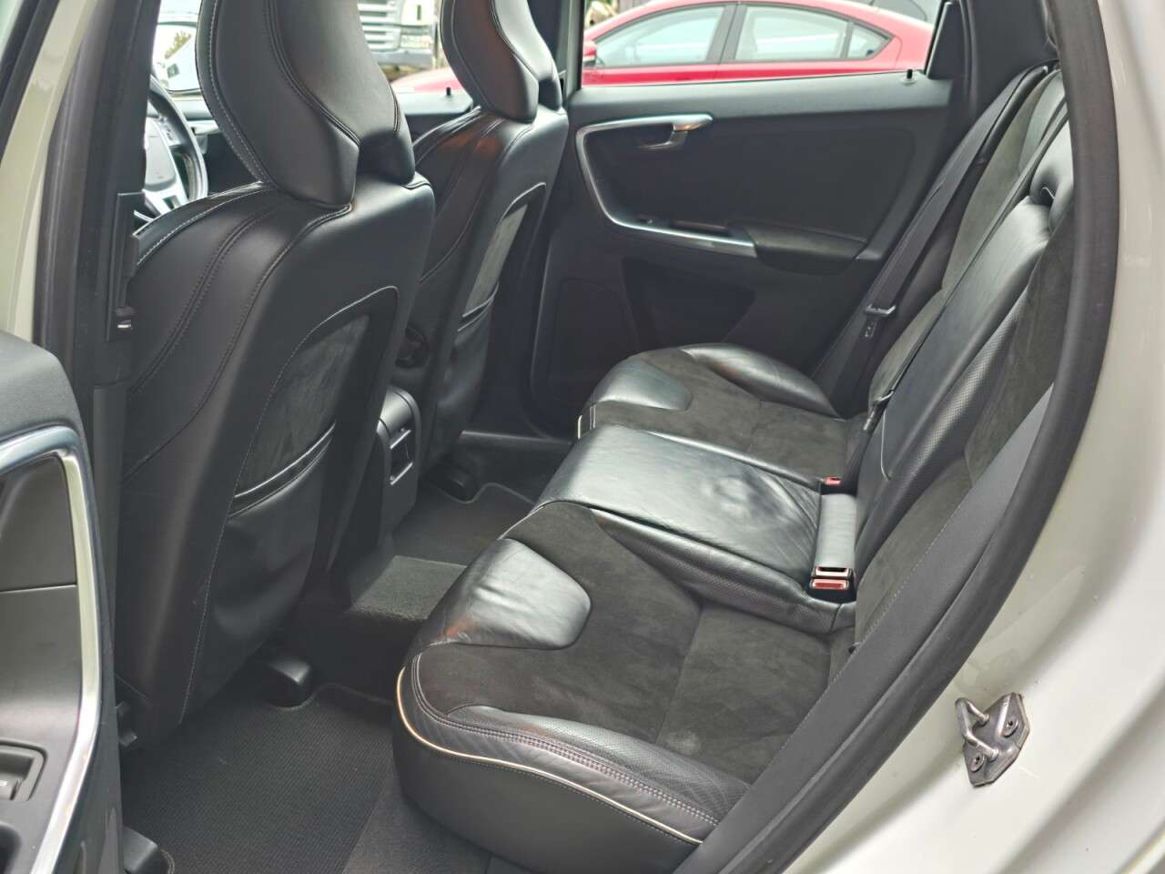 2014 VOLVO XC60 2014 VOLVO XC60